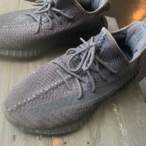 Authentic Adidas Yeezy Boost 350 V2 -Men